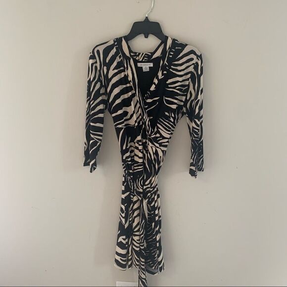 Liz Claiborne Faux Wrap Zebra Print Dress - M - Picture 2 of 5